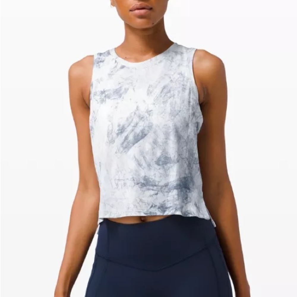 LuluLemon Train To Be sleeveless blue and white crop tank top